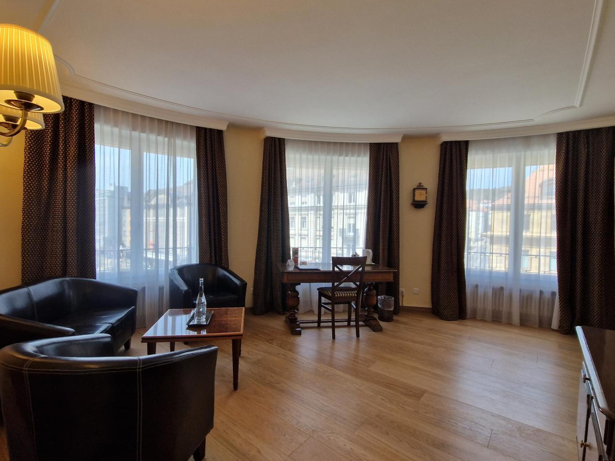 Hotel Athmos La Chaux De Fonds Quarto foto